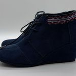 Toms Womens Blue Suede Desert Wedge Ankle Booties Shoes Size 10 Embroidered Photo 4