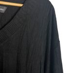 Andrew Marc  Women's L V-Neck Pullover Sweater Top Black Ribbed Lightweight Basic Photo 1