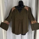 Chico's CHICO’s FLORAL EMBROIDERED OLIVE GREEN BOHEMIAN TOP SZ: Medium Photo 0