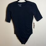 Everlane  The Short-Sleeve Crew Neck Bodysuit - Bikini Photo 3