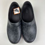 Crocs Women's Leopard Neria Pro II Slip Resistant Work Clog NWT Size 11 Photo 1