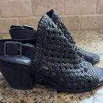 Eileen Fisher  Classic Black Rory Woven Leather Sandal Open Toe Shoes Womens 9 Photo 0