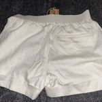 Faherty $110‎ NWT  White Arlie Day Short Size Small Photo 5