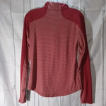 Columbia  long sleeve shirt with thumb holes Photo 4