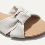 Rothy’s The Knot Sandals Cream Bow Slide Sandals Sz8 Tan Size 8 Photo 2