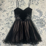 1 Madison Black lace dress Photo 0