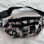 Black and White Graphic Print Belt Bag Photo 0