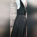 Liz Lange  Maternity sleeveless midi tie back dress size xs Photo 2