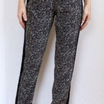 Vince Camuto ✨Pattern Print Tie Waist Track Pants
✨ Photo 0