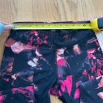 Calvin Klein  Performance Women’s Floral High Rise Leggings Size Medium Cropped Photo 4