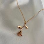 Boutique Rose Necklace  Photo 0