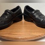 B.O.C Born Concept Womens Black Peggy Embossed Clog Shoes Size 8.5 M Photo 0
