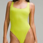 Lululemon WunderMost Nulu Square-Neck Sleeveless Bodysuit Lichen Lime Sz XS (4) Photo 0