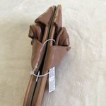 Old Navy New  padded soft twist flat sandals, women size 7.5 Photo 9