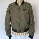 Ambiance green bomber jacket with patches size lg Photo 0