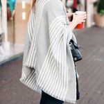 Vintage gray striped poncho fringe body wrap scarf Photo 2