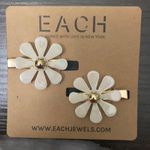 New Each Jewels Flower Barrette Photo 0