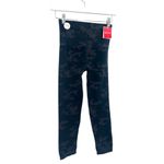 Spanx NWT  Look at Me Now Seamless Cropped Legging Sz M black camo Photo 3