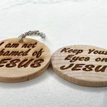 Keep Your Eyes on Jesus Romans 1:16 Wood Ball Chain Keychain Keyring and Disk Photo 2