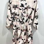 One Clothing blush floral faux wrap romper size small Photo 3