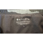 Athleta  PRINTED MESH RACER RUN SHORT 4” olive camo size large Photo 10