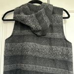 Jolt Fringe vest w/hood Photo 2