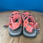 Keen  Whisper Closed Toe Sandals Outdoor Water Shoes Coral Pink Women’s 9.5 Photo 2