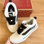 Vans  Kanu-Skool 'Suede White Black'
Women 12.0 US Mens 10.5 US Photo 5