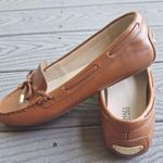 Michael Kors Like New- MK leather Shoes woman SZ 7.5 Photo 3