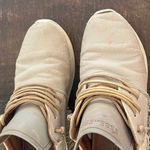 Esseutesse Shoe Size 39 Beige Leather Upper Metallic Foil Fringe Sneakers Tan Photo 3