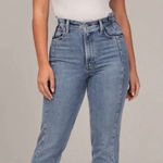Abercrombie & Fitch 28/6 Short 90s Straight High Rise Jeans Medium Wash Curve Photo 0