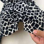 MiracleSuit size 10 medium Black white pattern one piece swim suit bathing slim Photo 5