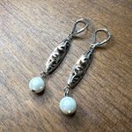 Boutique Womens Faux Pearl Dangle Fashion Earrings Silver Ivory Photo 1