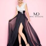 Mac Duggal  Black & White Flash Dress‎ Size 8 Photo 1