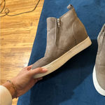 Cute grey shoes Gray Size 7 Photo 2