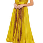 Mac Duggal  26483 Pleated Chartruese Belt Dress Size 6 NWT MSRP $338 Photo 0