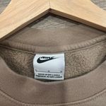 Nike tan crewneck Photo 3