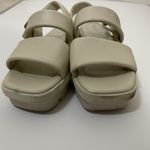 Vince . Bowie Lug Sandal in Moonlight White Leather strappy platform sandals 9.5 Photo 2