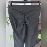 Celestial Bodiez scrunch butt, capri Black Leggings in small Photo 3