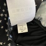Nike •Woman’s star print athletic shorts• Photo 6