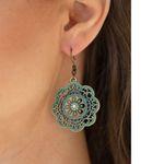 Paparazzi Western Mandalas Brass Earring (219) Photo 0