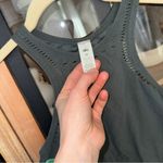 Alo Yoga ALO Seamless Open Air Racerback sports bra Tank top olive green cropped Photo 4
