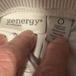 Chico's  Zenergy Womens S White Bermuda Shorts Pockets Zipper‎ Stretch Golf Casual Photo 6