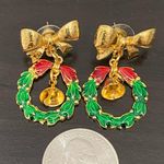Vintage Unsigned Bow Holiday Wreath with Dangling Bell Christmas Earrings Photo 5