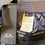 Oakley luxe performance active shorts XS NWT women's Photo 1