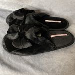 Victoria's Secret NWOT  Women's Velvet Bow Slippers Size M Photo 2