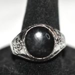 Source Unknown Stylish Black Smooth Stone Inlay Etched Silver Tone Size 10 Casual Unisex Ring Photo 1