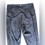 Victoria's Secret Victoria’s Secret High Rise, 4-Way Stretch Performance Leggings, Short/Petite Photo 4