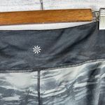 Athleta Womens Chaturanga Multi Flare Print 7/8 Leggings size Medium Gray Black Photo 10
