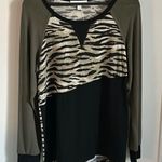 Suzanne Betro New Weekend by Colorblock Animal Print Raglan Long Sleeve Top Photo 0